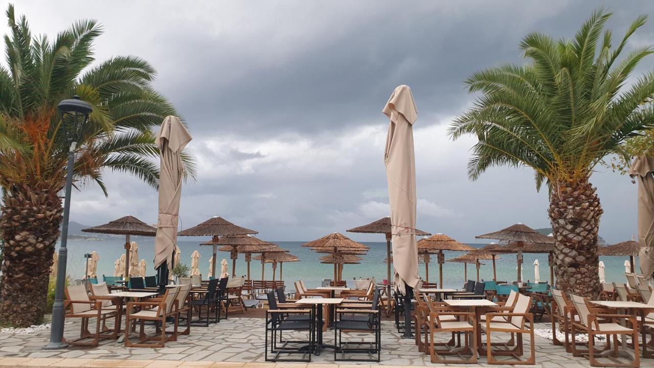 Apartamento Sea Breeze Nea Iraklitsa Exterior foto